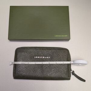 Longchamp Women's Olive Green Leather Wallet